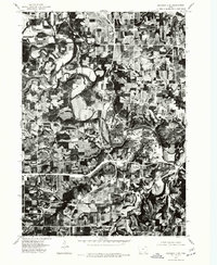Decorah 2 SE topographic map thumbnail